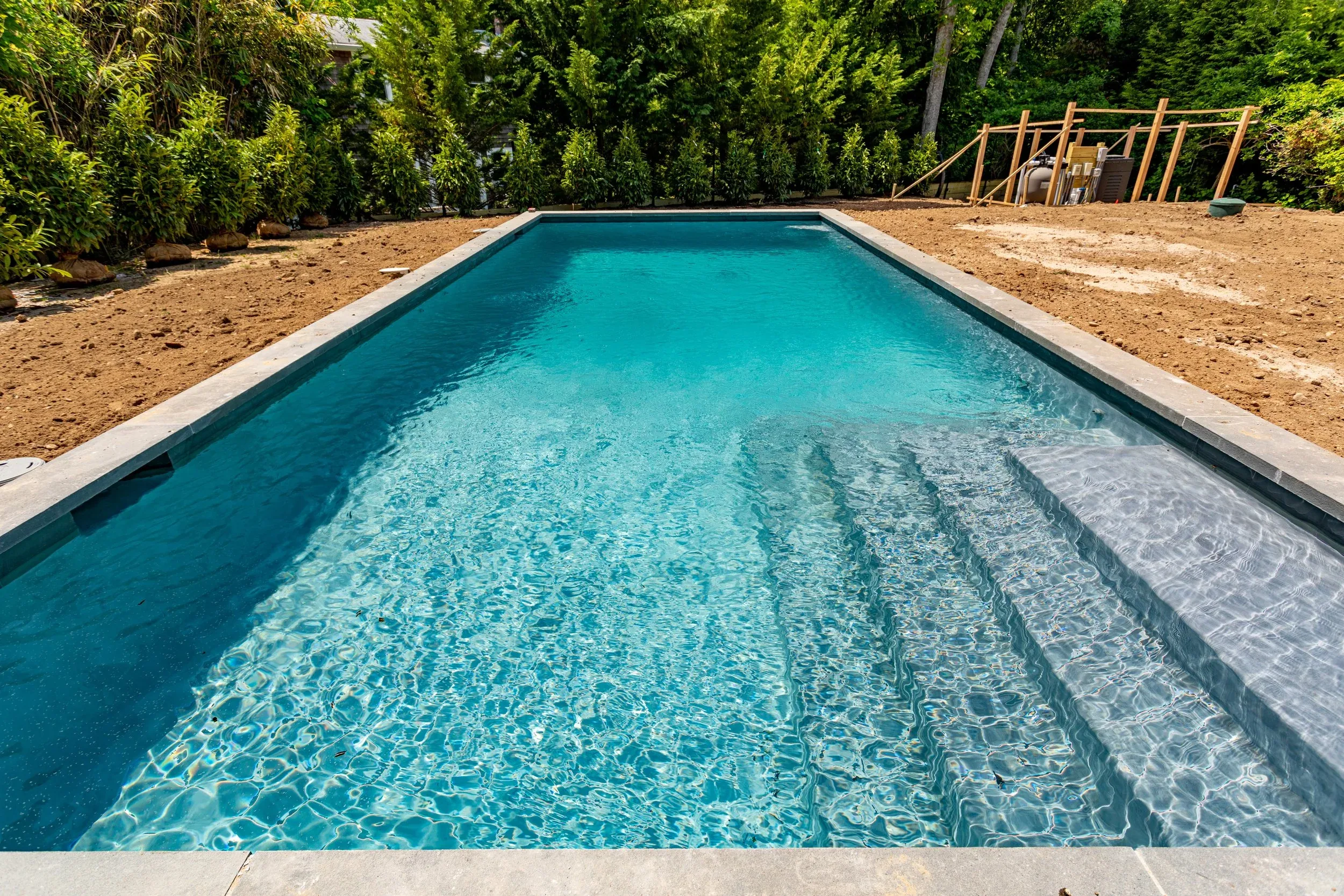 Custom swimming pool build by Sunrise Pools in Little Rock,  AR